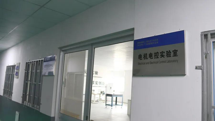 台州市原政协副主席、台州商人研究会会长郑荐平等领导莅临美机调研指导
